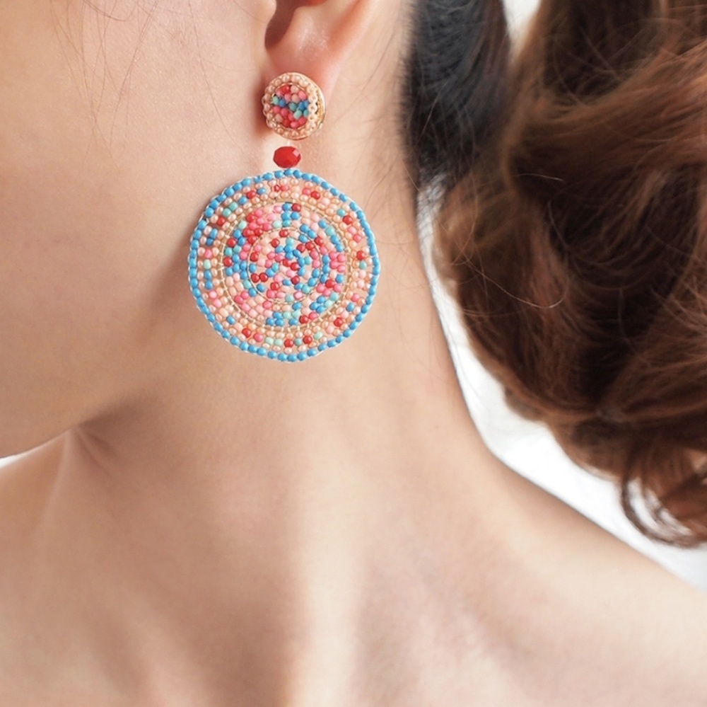 Multi color beaded earrings - Picture 3 of 4